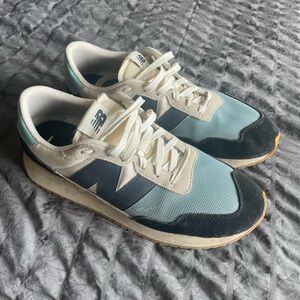 New Balance 237’s